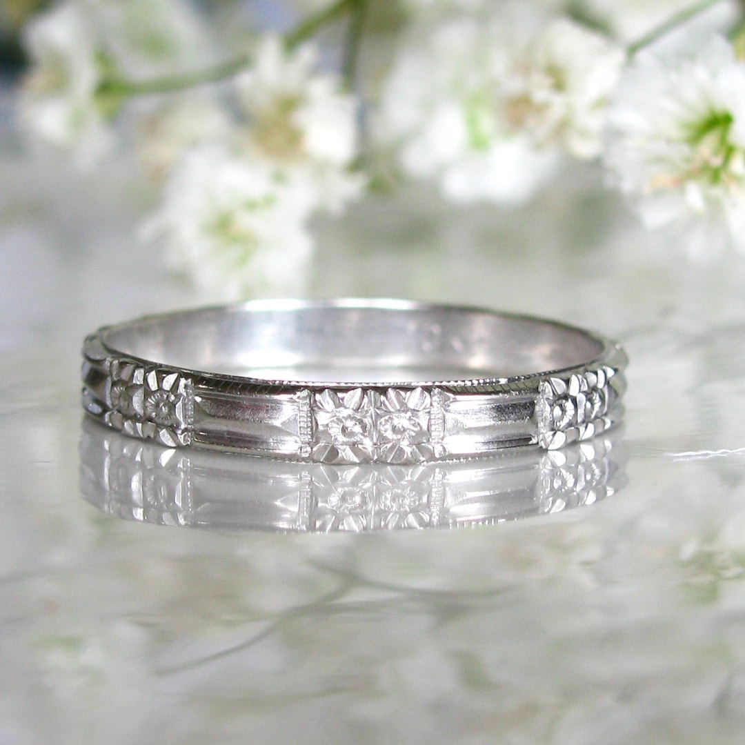 Art Deco Style Wedding Ring 10K White Gold Floral Pattern Eternity Ring ...