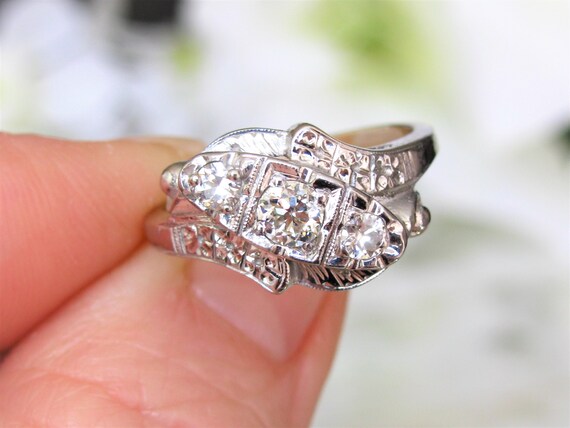 Unique Vintage Engagement Ring 0.40ctw Diamond Tr… - image 8