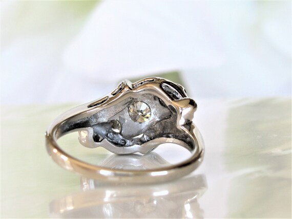 Unique Vintage Engagement Ring 0.40ctw Diamond Tr… - image 9