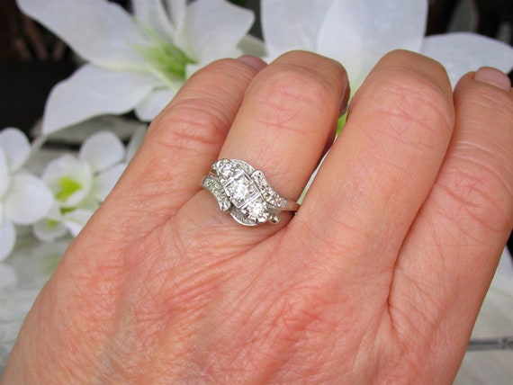 Unique Vintage Engagement Ring 0.40ctw Diamond Tr… - image 7