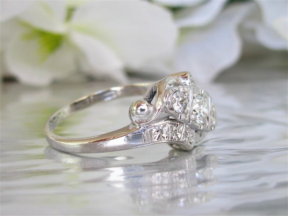 Unique Vintage Engagement Ring 0.40ctw Diamond Tr… - image 4