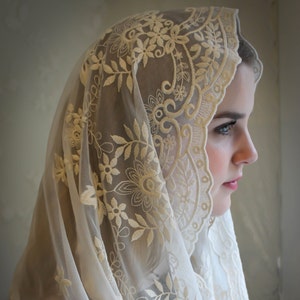 Evintage Veils~ Our Lady of Fatima Soft Ivory OR Black  Embroidered  Lace Chapel Veil Mantilla Infinity OR Wrap Style Latin Mass