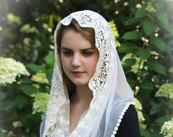 Evintage Veils~ Ready to Ship Traditional Soft Lace French Chapel Veil Mantilla in Ivory