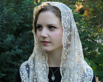 Evintage Veils~ Regina Caeli Champagne Gold or White Embroidered Lace Chapel Veil Mantilla Infinity Veil Latin Mass