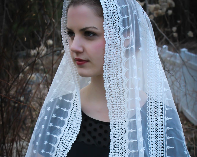 Evintage Veils~  Stella Maris White Triangle Style Chapel Veil Mantilla Latin Mass