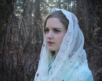 Evintage Veils~ St Therese Ivory Floral Embroidered  Lace Mantilla Chapel Veil Classic Infinity Veil