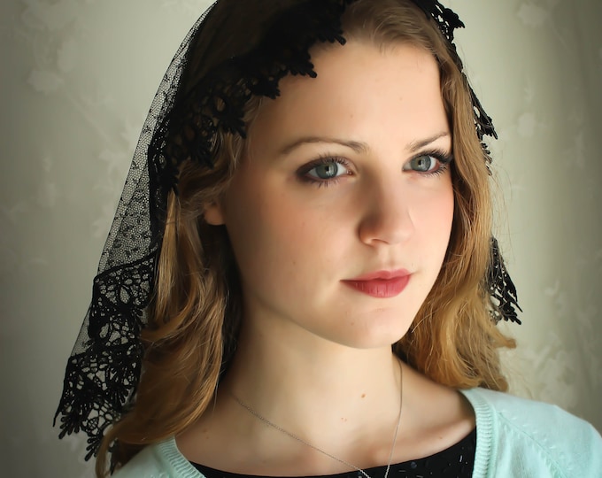 Evintage Veils~ Princess Style Spanish Lace Trim  Traditional Catholic Black  Lace  Mantilla Chapel Veil