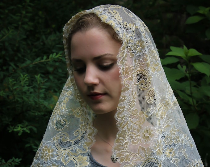 Evintage Veils~ Regina Caeli Antique Gold/White  Traditional Vintage Inspired Lace  Triangle  Mantilla Chapel Veil (Soft)