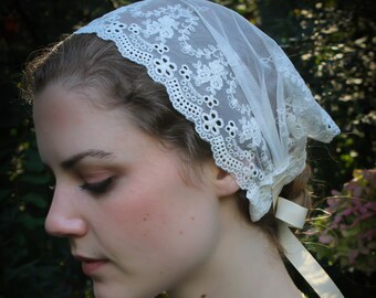 Evintage Veils~ So Soft Headwrap Embroidered Soft Cream White Eyelet Lace Headband Kerchief Tie-style Head Covering Church Veil