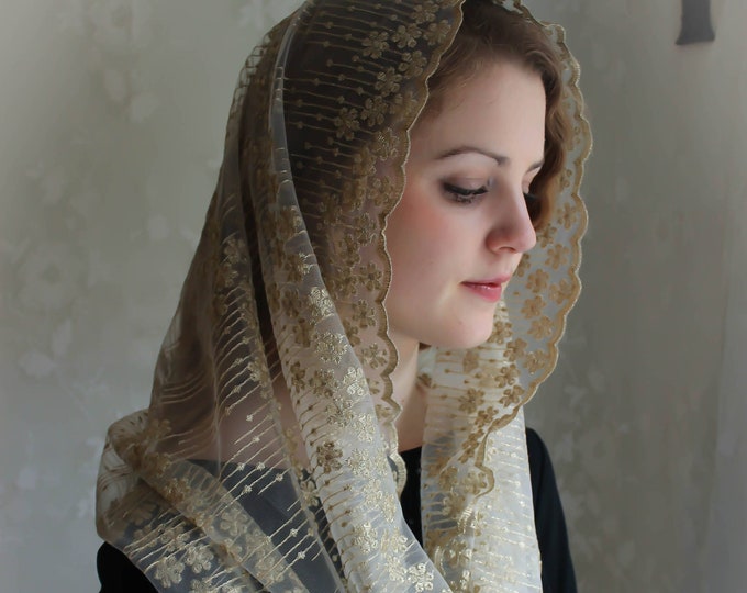 Evintage Veils~  READY TO SHIP Stella Maris Gold/Ivory  or Gold/Black Embroidered Vintage Inspired Infinity Shape Mantilla Chapel Veil