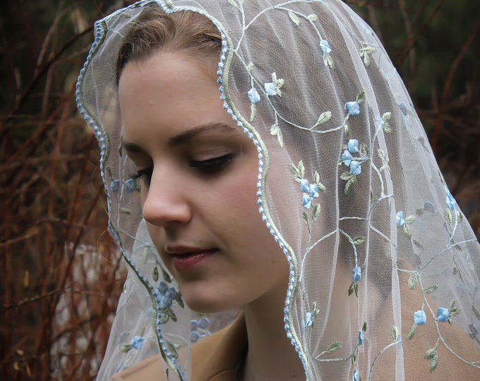Evintage Veils~NOT QUITE PERFECT Traditional D Shape Veil St Therese  Little Flower  Marian Blue  Lace Mantilla Chapel Veil Classic D Shape
