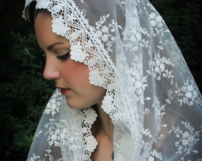 Evintage Veils~ Our Lady of the Rosary "Joyful Mysteries" Three Colors!   Lace Chapel Veil Mantilla Wrap