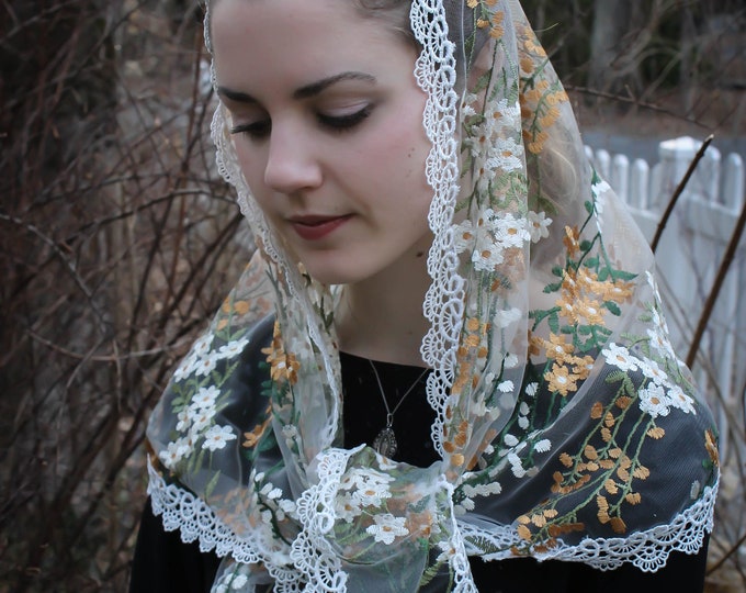 Evintage Veils~READY TO SHIP  Wildflowers Cream/ White or Gold Trim Floral  Lace Wrap Mantilla Floral Vintage Inspired Lace Chapel Veil