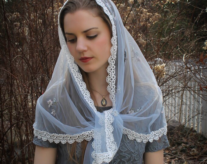 Evintage Veils~ Our Lady of the Rosary "Glorious Mysteries"   Marian Blue  Lace Chapel Veil Mantilla Wrap