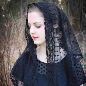 Evintage Veils~ Stella Maris Black or White Triangle Style Chapel Veil Mantilla Latin Mass