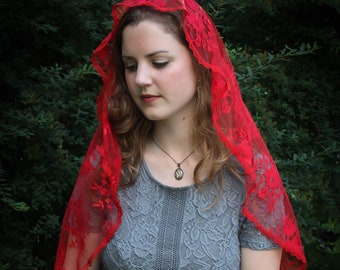 Evintage Veils~  Traditional Long  Red or White Oval Chantilly Lace Vintage Inspired Lace Chapel Veil Mantilla Classic Wrap-Style Veil
