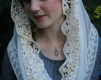 Evintage Veils~ Traditional Soft Lace French Chapel Veil Mantilla: Infinity Veil, Ivory