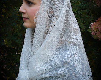 Evintage Veils~ Soft Ivory-Silver Wrap Veil