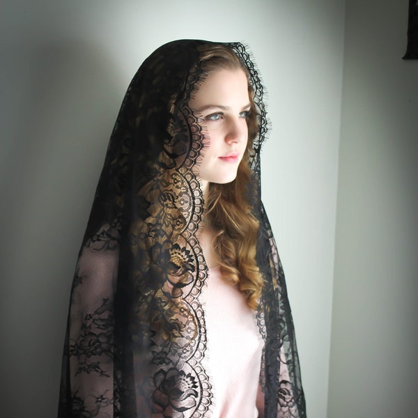 Evintage Veils~Ready to Ship!  Black Spanish Lace Mantilla Chapel Veil  Mantilla Shawl Wrap