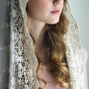 Evintage Veils~ Traditional Soft Lace French Chapel Veil Mantilla TLM