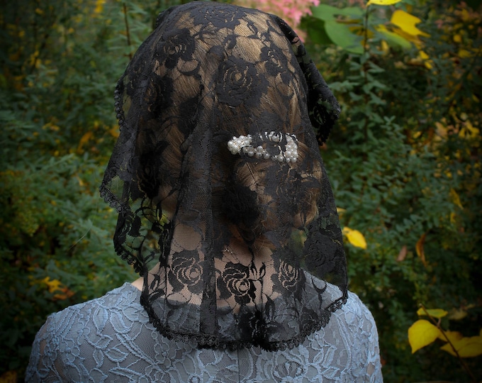 Evintage Veils~ Princess Style  Roses and Pearl  Trim  Traditional Catholic Black or White Lace  Mantilla Chapel Veil