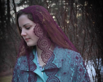 Evintage Veils~  Long Wine & Gold Scallop Trim Floral  Lace Wrap Mantilla Floral Veil