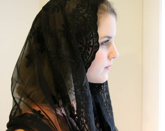 Evintage Veils~ NOT QUITE PERFECT  Our Lady of Fatima Soft Black  Embroidered  Lace Chapel Veil Mantilla Infinity Latin Mass