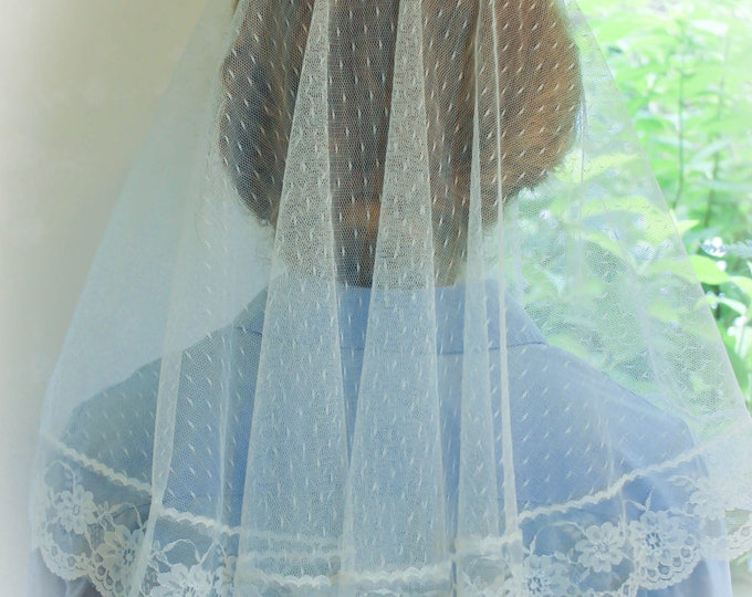 Evintage Veils~ Traditional Point D'esprit  Vintage Inspired Lace Chapel Veil Mantilla Classic D Shaped Veil