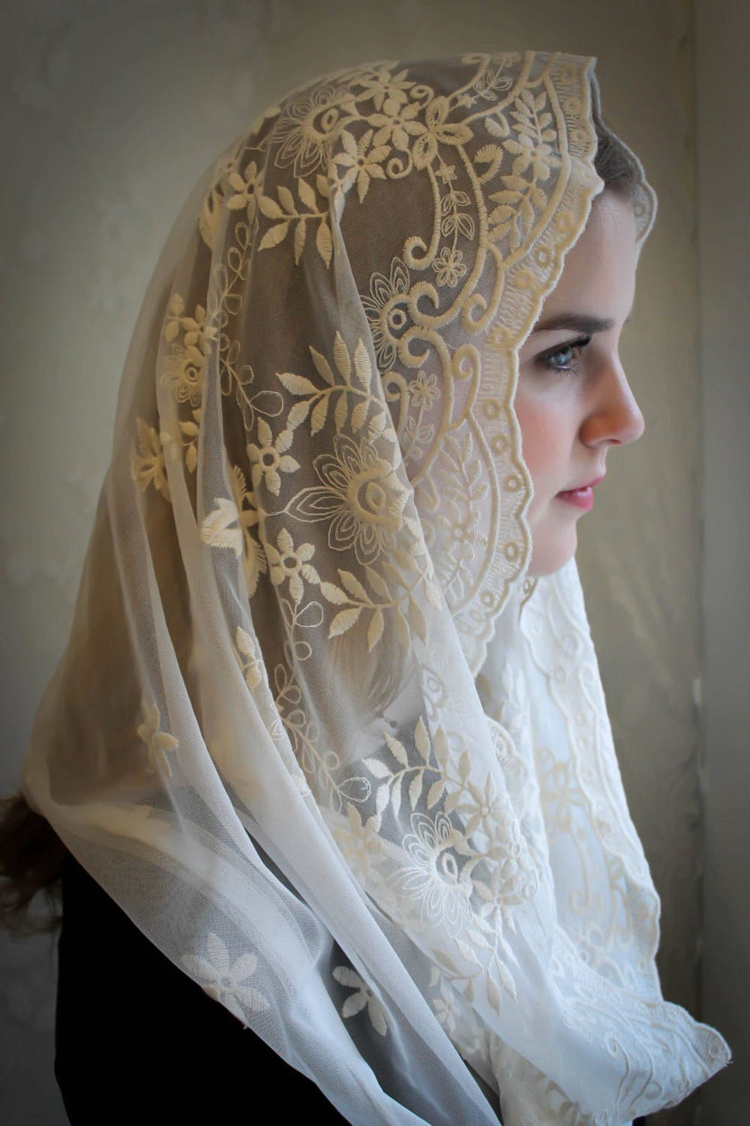 Velo Da Sposa In Rete Metallica Con Paillettes Dorate: Mantiglia Vintage Per Matrimoni E Cerimonie