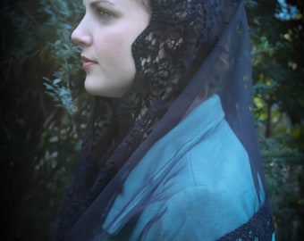 Evintage Veils~ Traditional Soft Lace French Chapel Veil Mantilla in Ivory