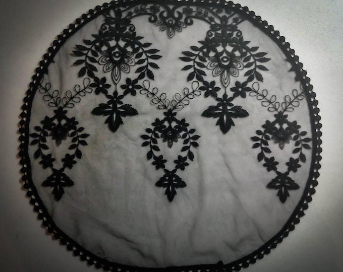 Evintage Veils~ Our Lady Of Fatima Princess Style Black OR Ivory Lace  Traditional Catholic Lace  Mantilla Chapel Veil