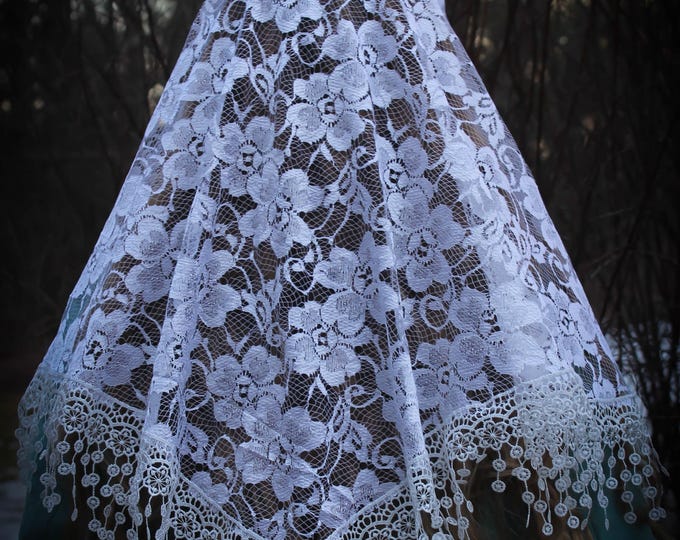 Evintage Veils~ READY TO SHIP  Floral Vintage Inspired Lace  Triangle  Mantilla Chapel Veil (Soft)