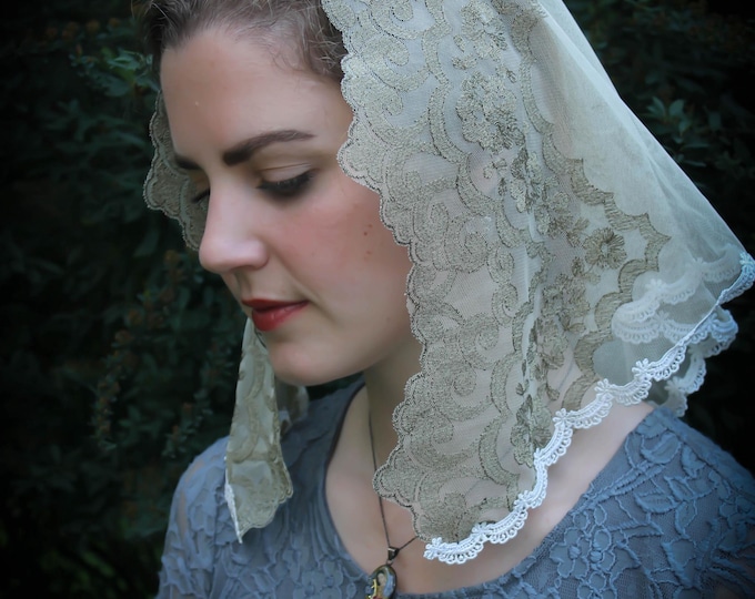 Evintage Veils~ Soft Gold Green Mini Veil Lace Veil Triangle Shape
