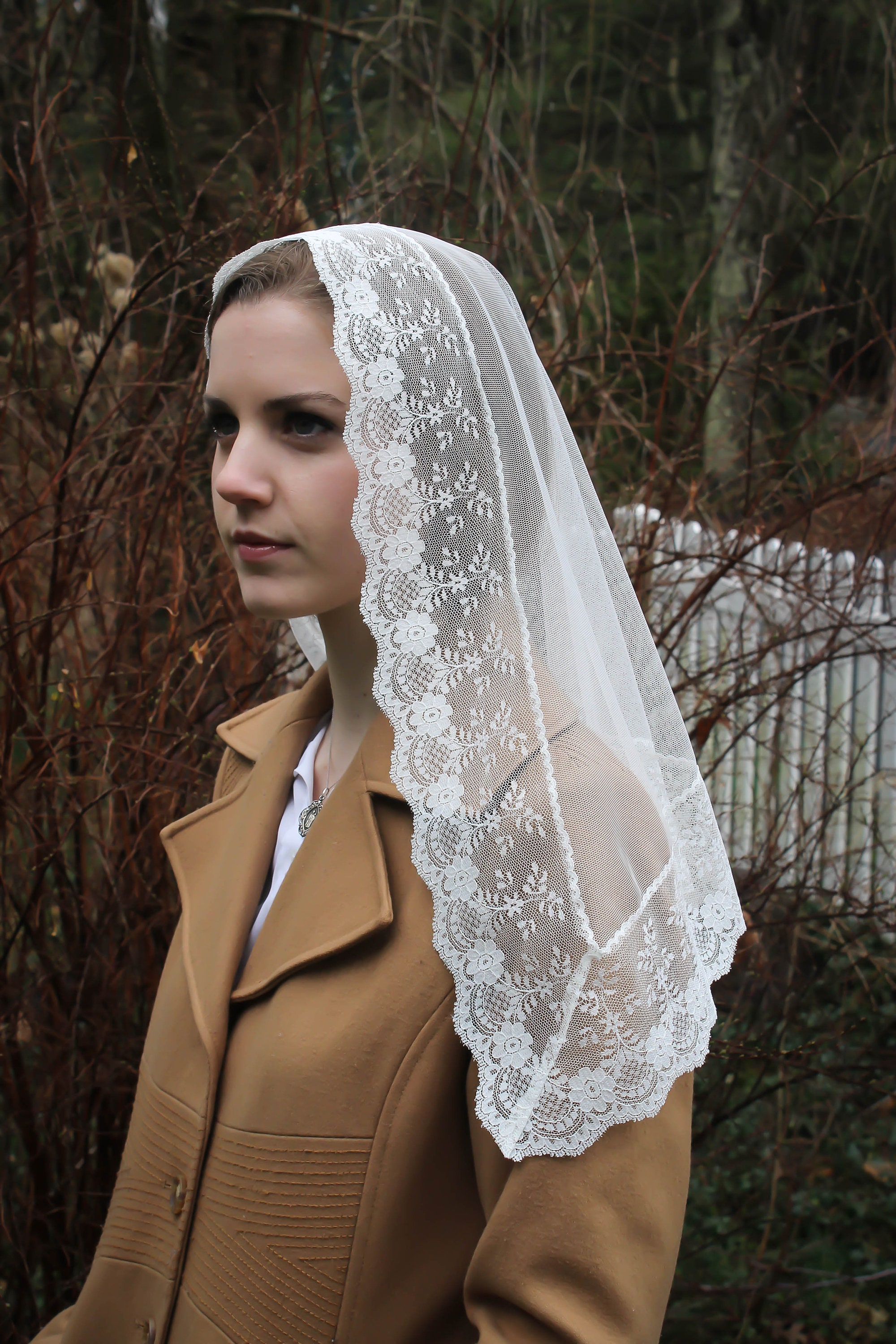 Evintage Veils Pure Cream White Triangle OR D Shaped Traditional