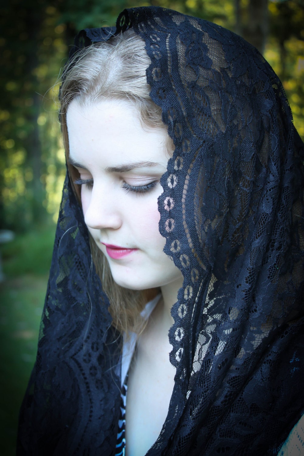 Evintage Veils Our Lady Queen of Peace Black French Lace Infinity Veil