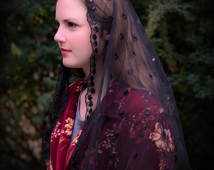 d-shaped-veils-evintageveils