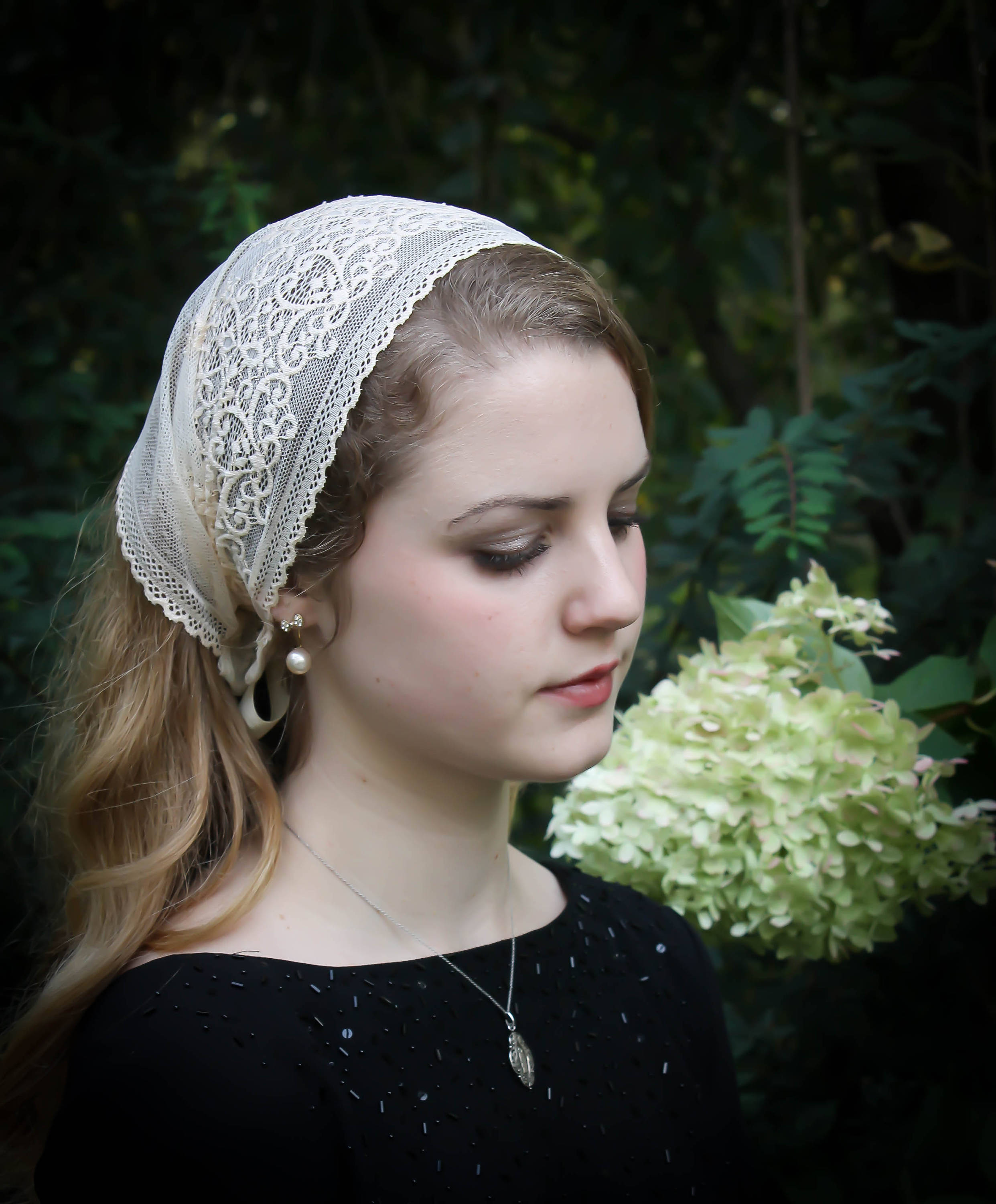 blush lace veil