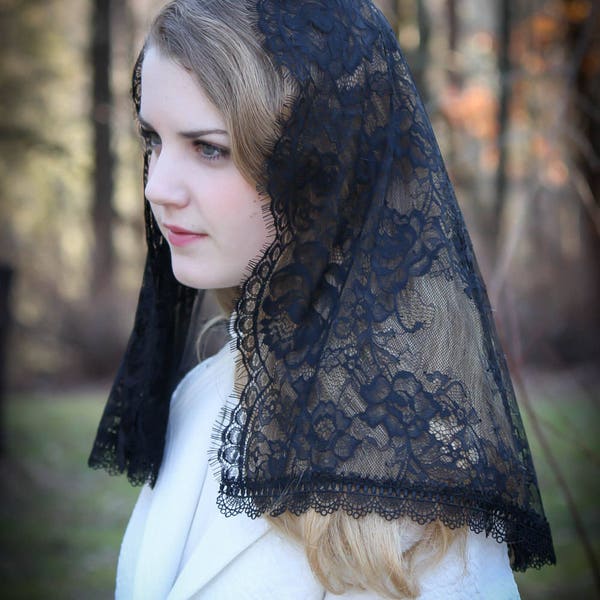 Evintage Veils~Ready to Ship! Black Spanish Lace Mantilla Chapel Veil Classic D Shape