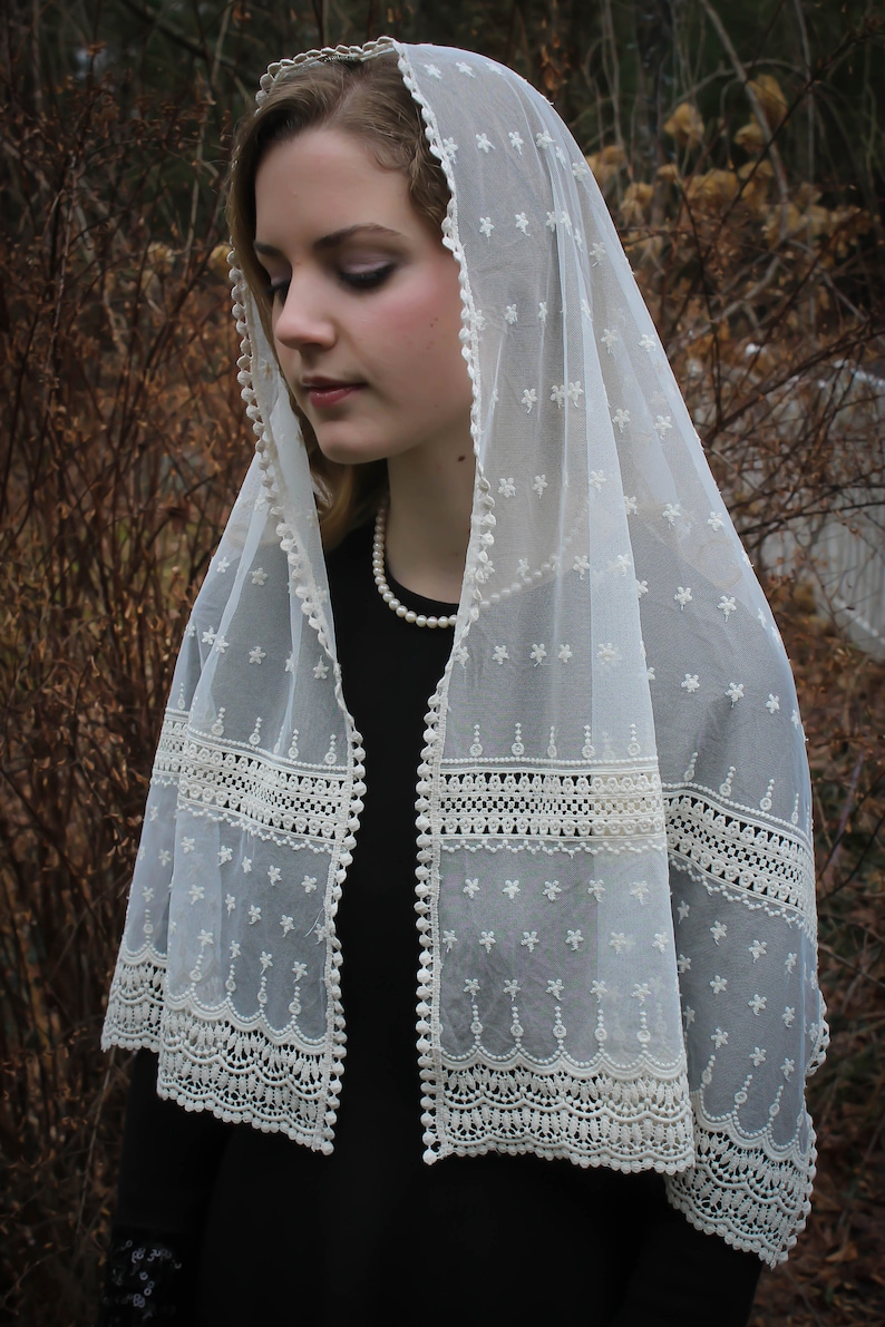 Evintage Veils Stella Maris Ivory or Black Small Wrap-Style Chapel Veil Mantilla Latin Mass image 2