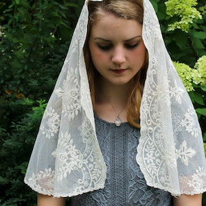 Evintage Veils Child's Our Lady of Fatima Ivory Embroidered Lace Chapel ...