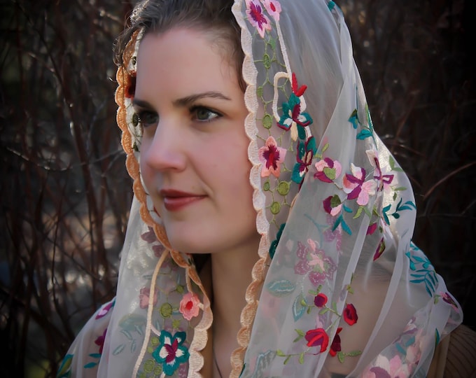 Evintage Veils~ READY TO SHIP "Beloved"   Infinity Veil Embroidered  Lace Chapel Veil Mantilla