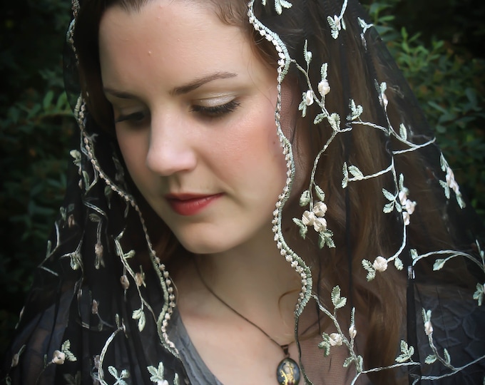 Evintage Veils~ READY TO SHIP  Wrap Style Black Floral Veil St. Therese  Little Flower  Lace Mantilla Chapel Veil