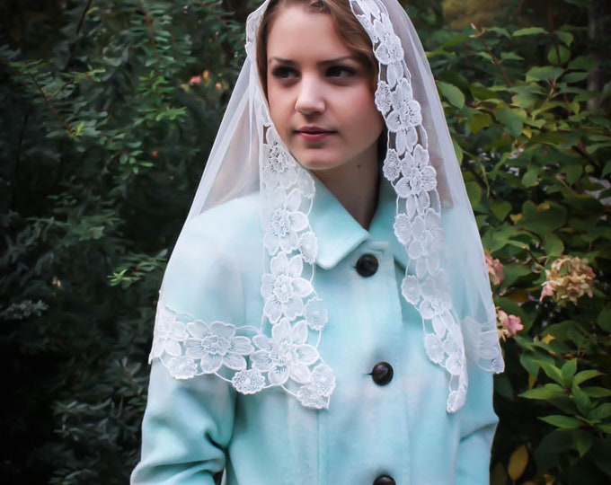 d-shaped-veils-evintageveils