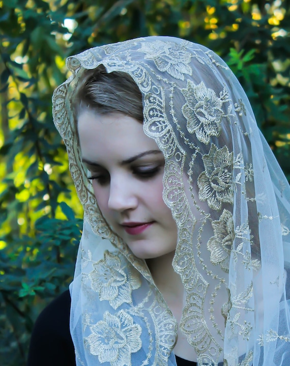 Evintage Veils~ Our Lady of Guadalupe Lovely Soft Ivory  display picture 3