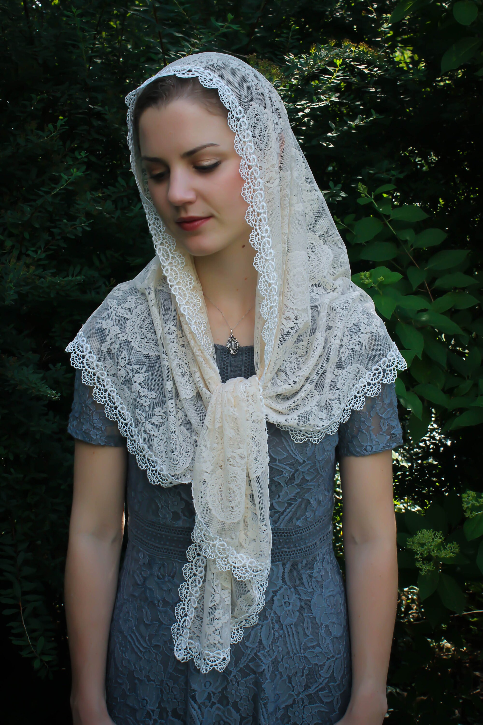 evintage-veils-our-lady-of-the-fields-misty-beige-chapel-veil-mantilla