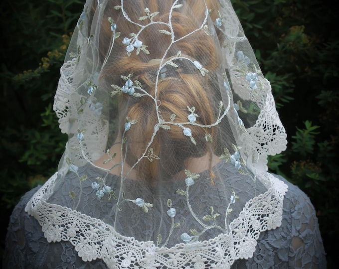 Evintage Veils~ St Therese Lt Blue   Princess Veil