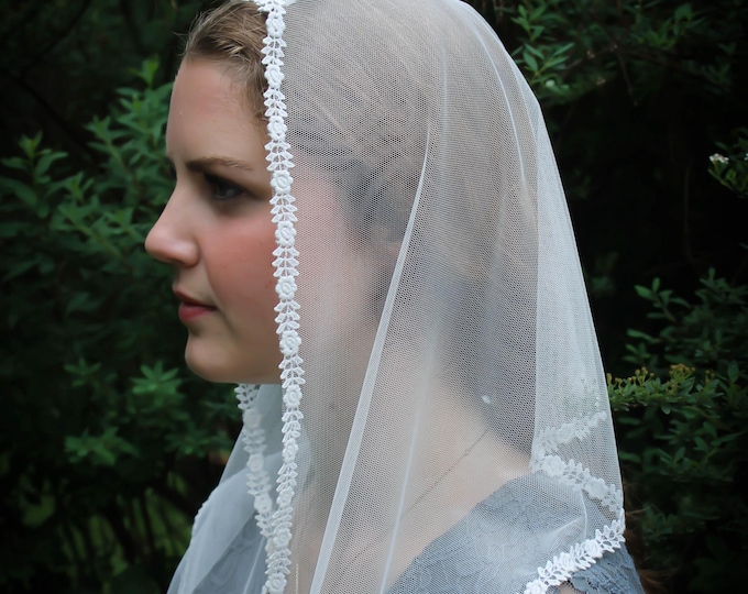 Evintage Veils~ So Soft Vintage-Inspired  Lace Head Covering  Kerchief Tie-style Head Covering Church Veil White