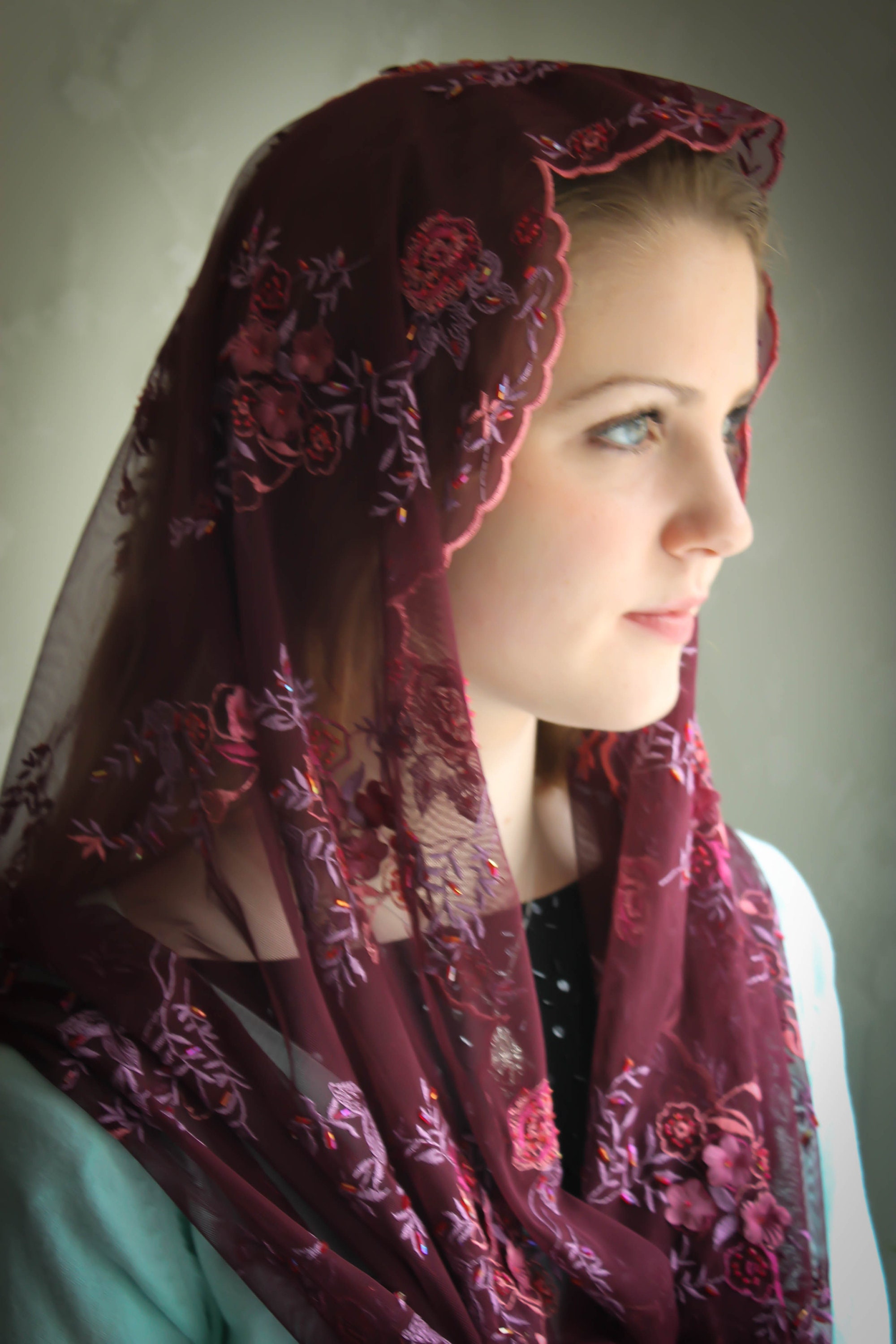 Evintage Veils Wine Multiflora Beaded Embroidered Lace Chapel Veil Mantilla Infinity Veil Latin