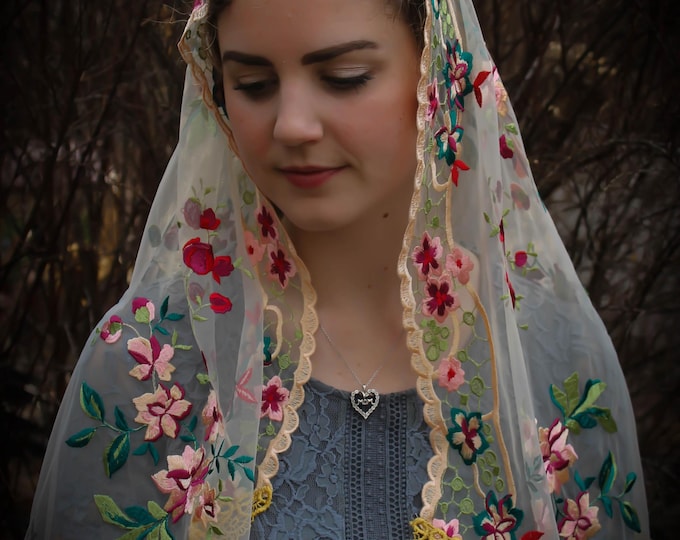 Evintage Veils~ READY TO SHIP "Beloved" D Shaped Embroidered  Lace Chapel Veil Mantilla
