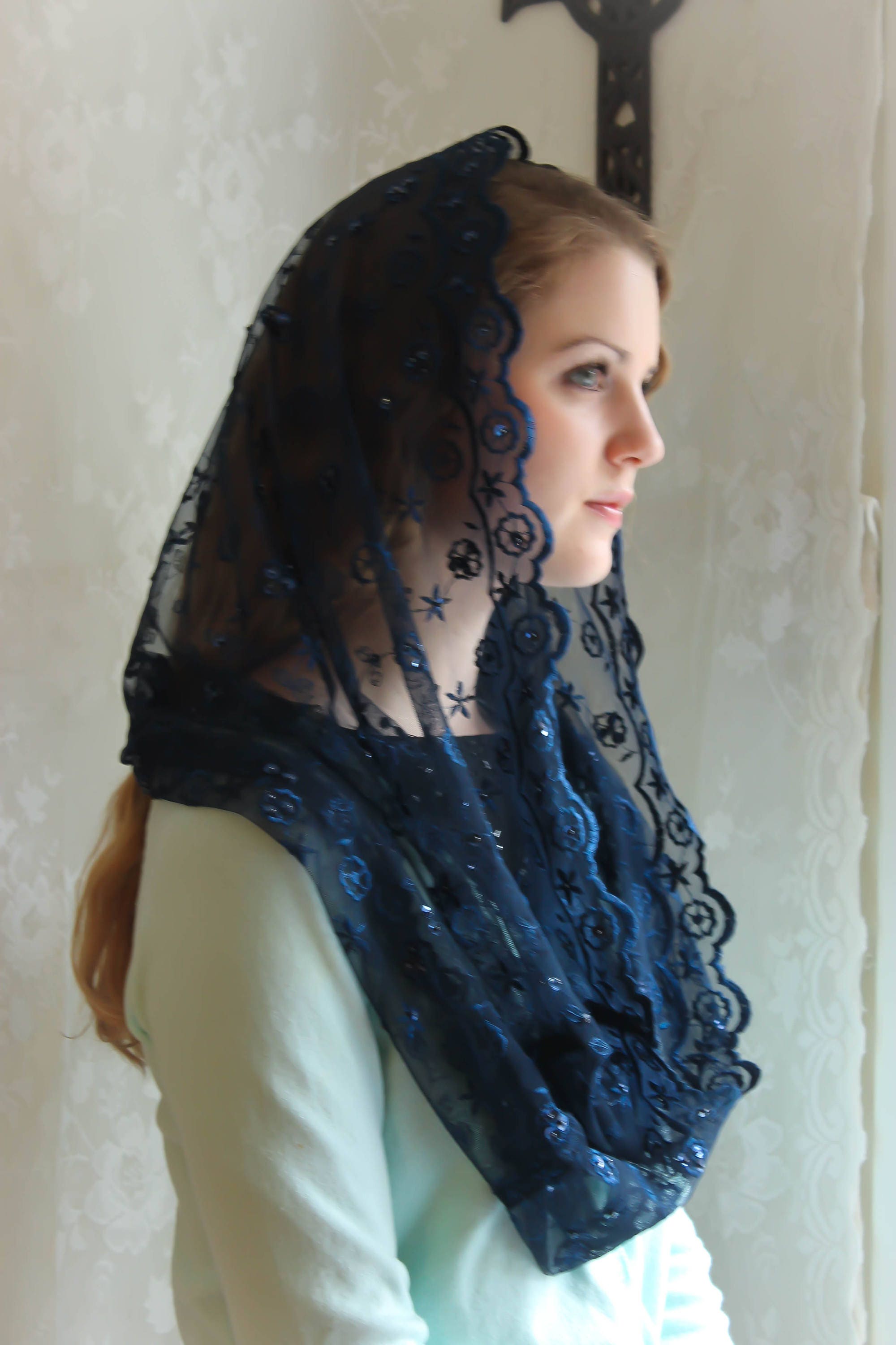 Evintage VeilsNavy Blue Beaded Embroidered Lace Chapel Veil Mantilla